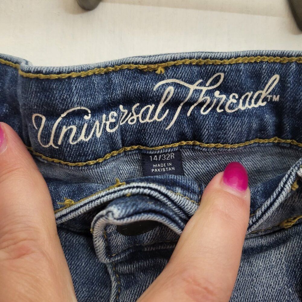 Universal Thread High Rise Bermuda Shorts - Picture 4 of 5